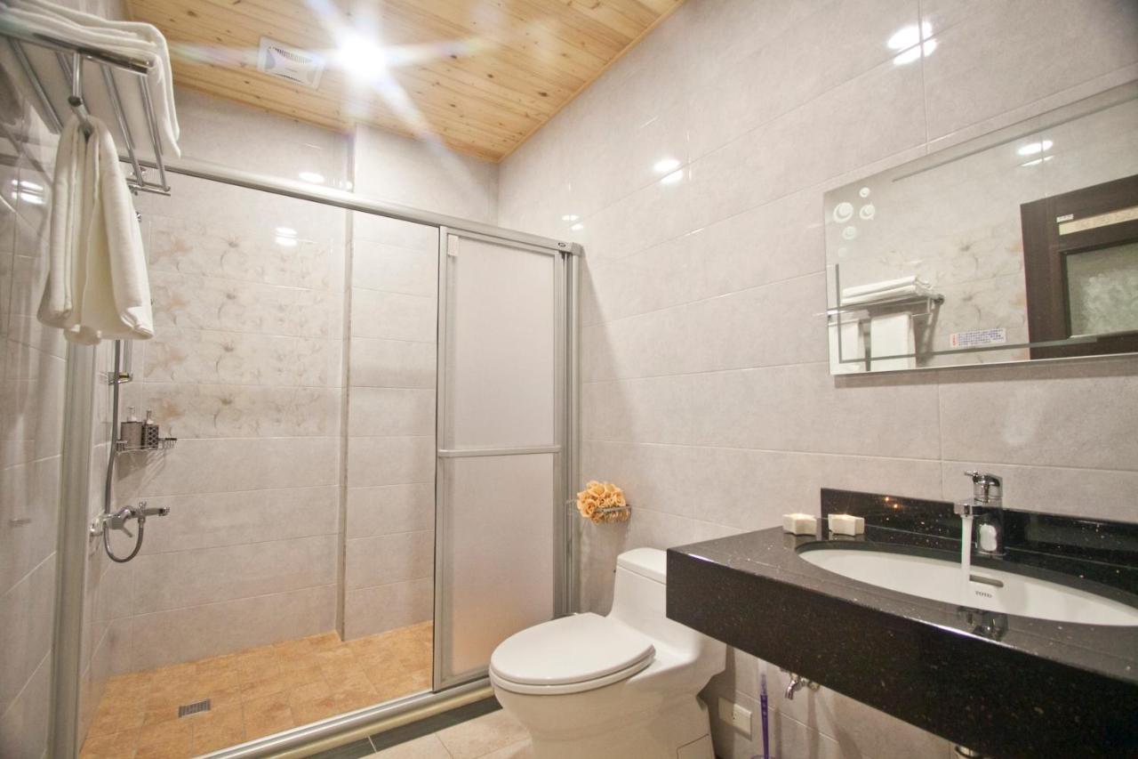 Mrs. Zhuang Homestay Hualien City Ngoại thất bức ảnh