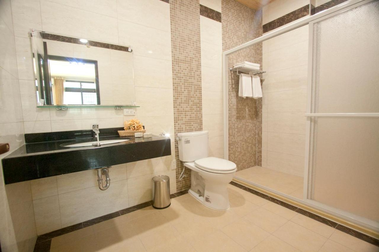 Mrs. Zhuang Homestay Hualien City Ngoại thất bức ảnh
